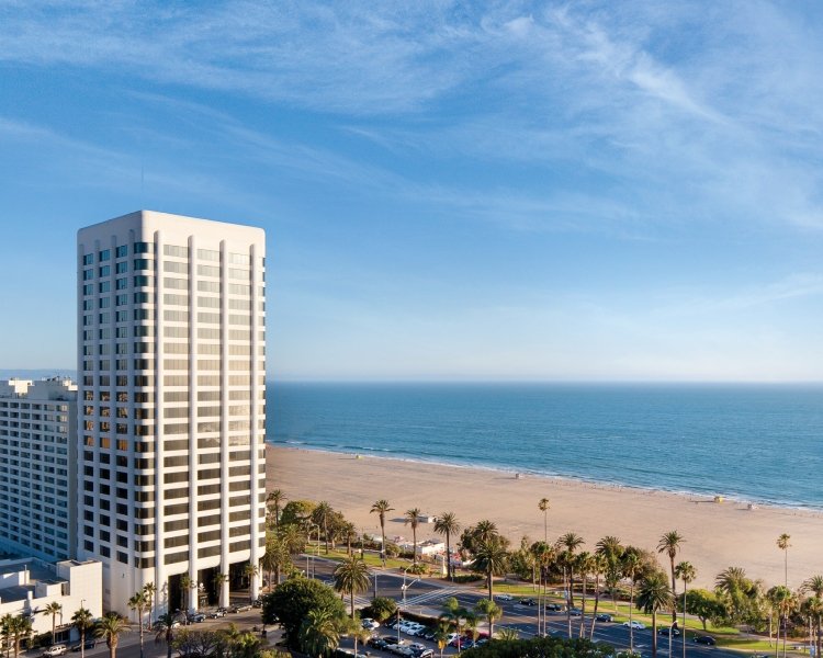 100 Wilshire